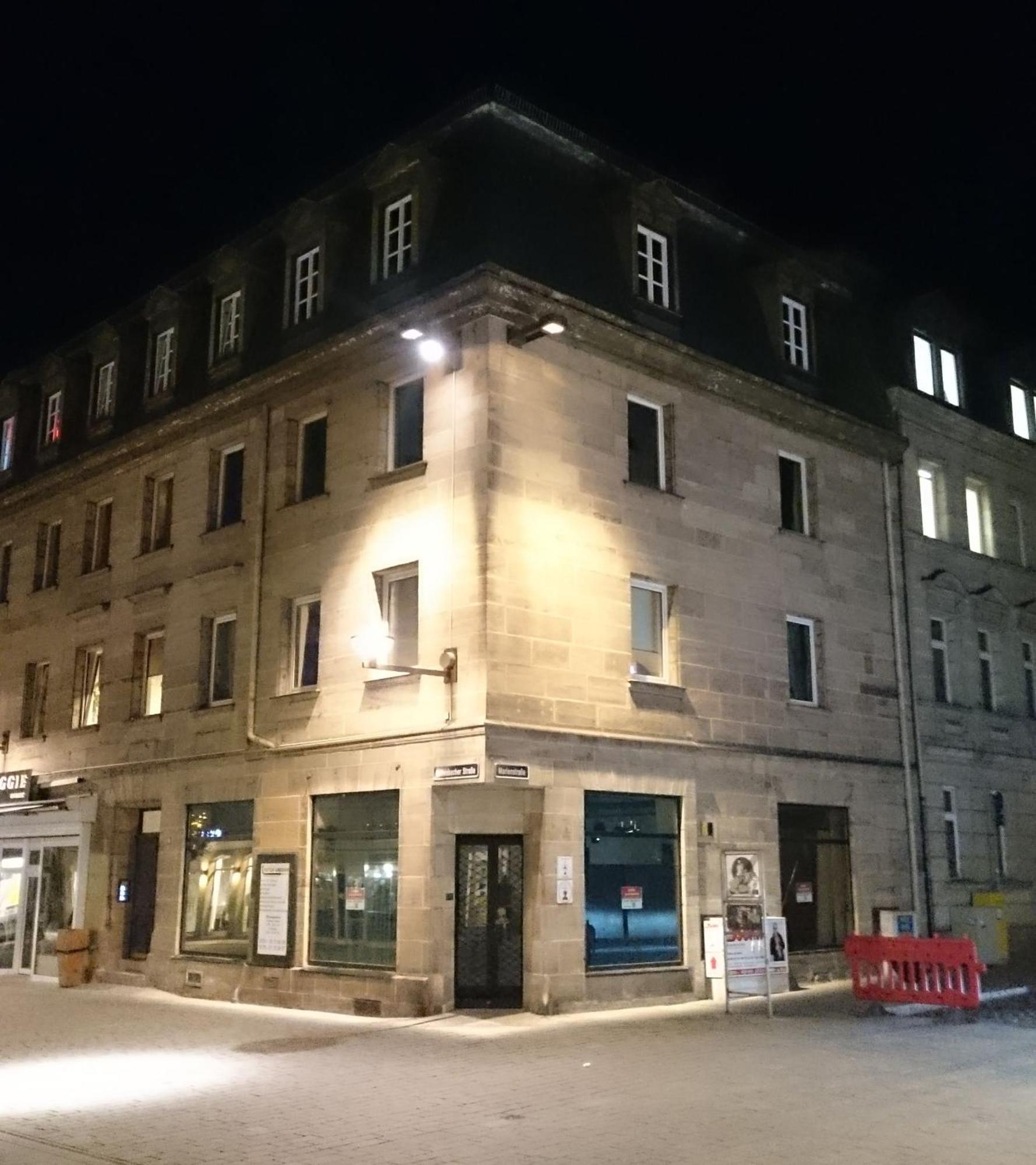 Privatzimmer Furth Zentrum エクステリア 写真