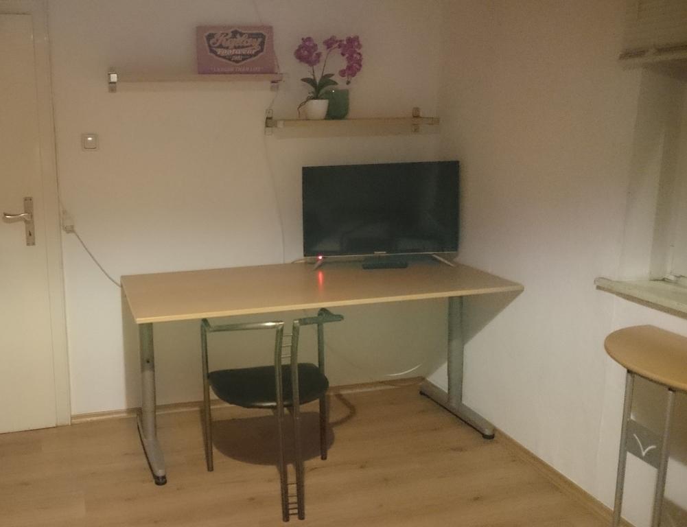 Privatzimmer Furth Zentrum エクステリア 写真