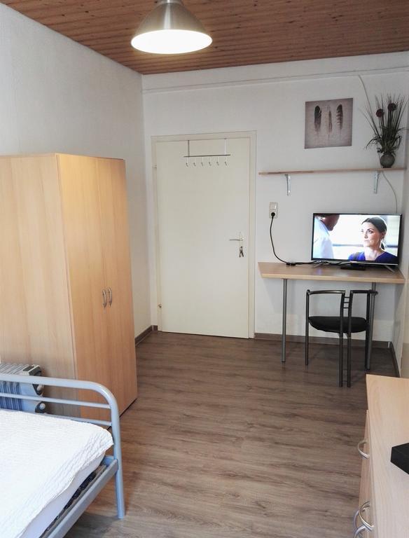 Privatzimmer Furth Zentrum エクステリア 写真