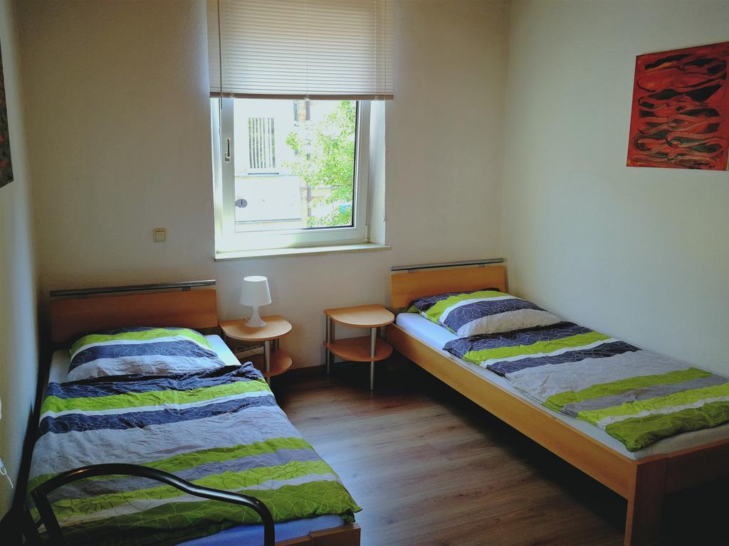 Privatzimmer Furth Zentrum エクステリア 写真